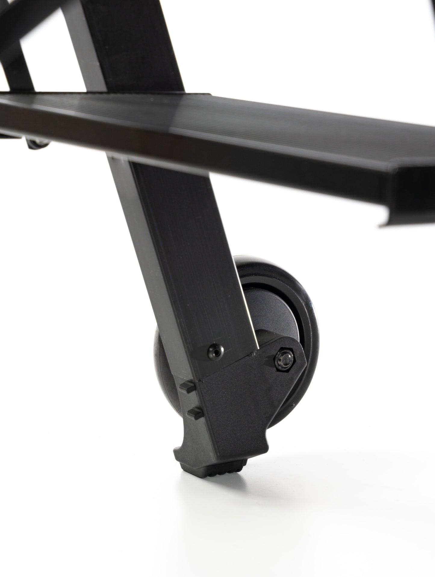 SU Folding Ladder Cart – close-up of foot and wheel, interior angle 