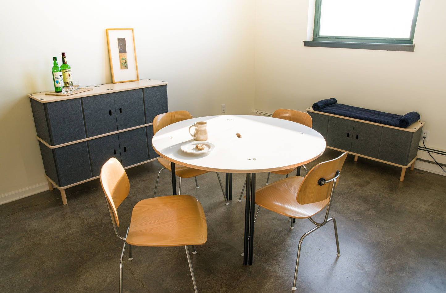 Ebb Table 45"